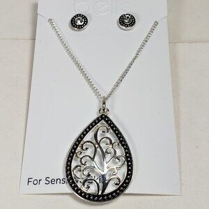 Polished Silver tone & Black Filigree Pendant Necklace, with Matching Earring